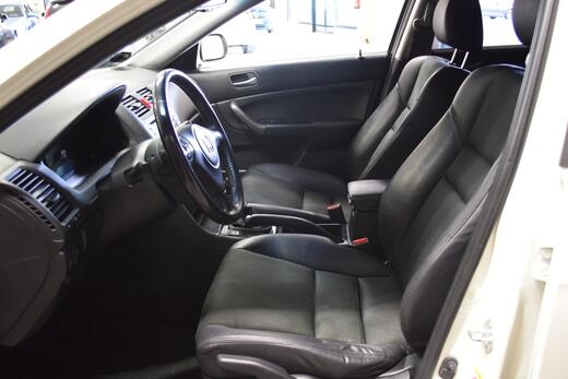 Honda Accord vaihtoauto