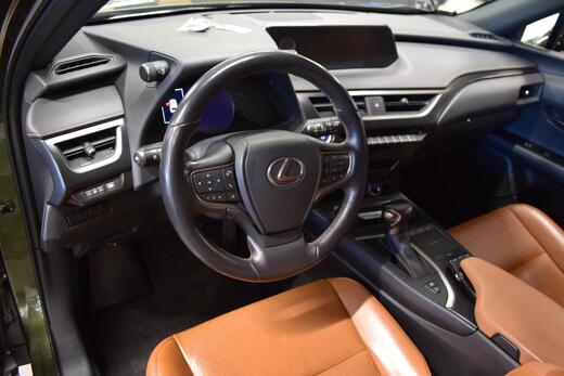 Lexus UX vaihtoauto
