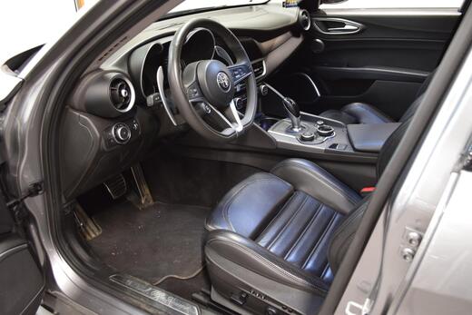 Alfa Romeo Giulia vaihtoauto