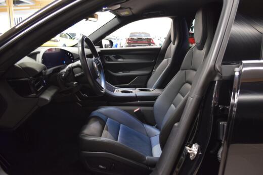 Porsche Taycan vaihtoauto