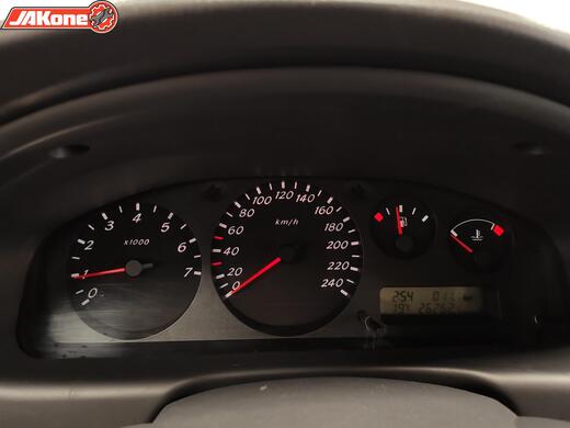 Nissan Almera vaihtoauto