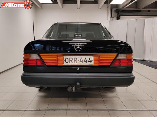 Mercedes-Benz 200 vaihtoauto