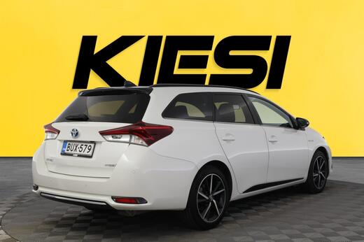 Toyota Auris vaihtoauto