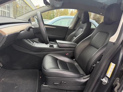 Tesla Model Y vaihtoauto
