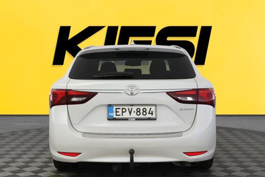 Toyota Avensis vaihtoauto