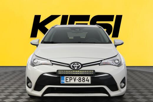 Toyota Avensis vaihtoauto