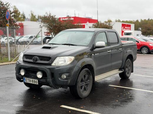 Toyota Hilux vaihtoauto