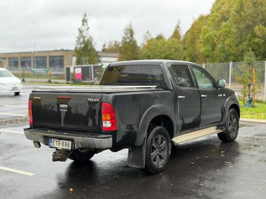 Toyota Hilux vaihtoauto