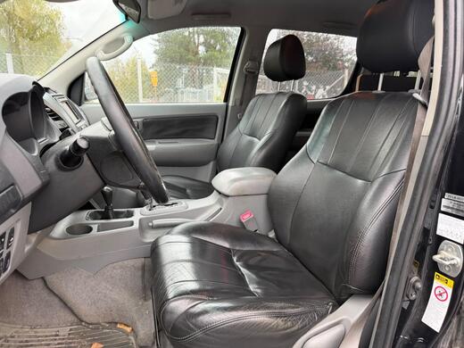 Toyota Hilux vaihtoauto