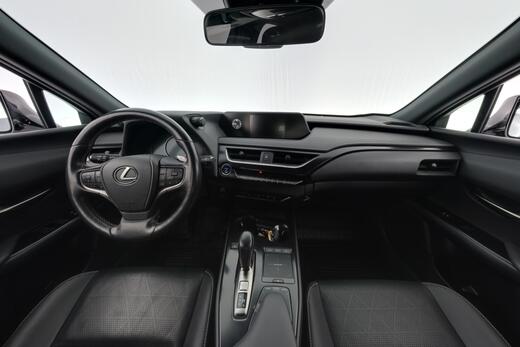 Lexus UX vaihtoauto