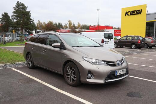 Toyota Auris vaihtoauto