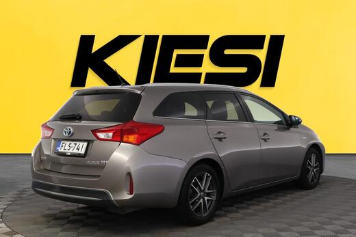 Toyota Auris vaihtoauto