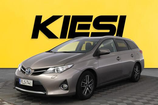 Toyota Auris vaihtoauto