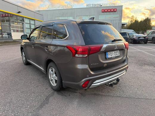 Mitsubishi Outlander PHEV vaihtoauto