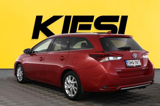 Toyota Auris vaihtoauto