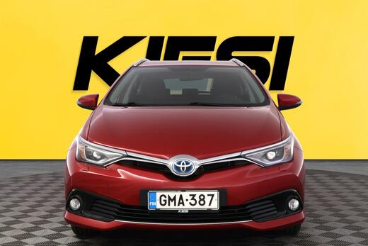 Toyota Auris vaihtoauto