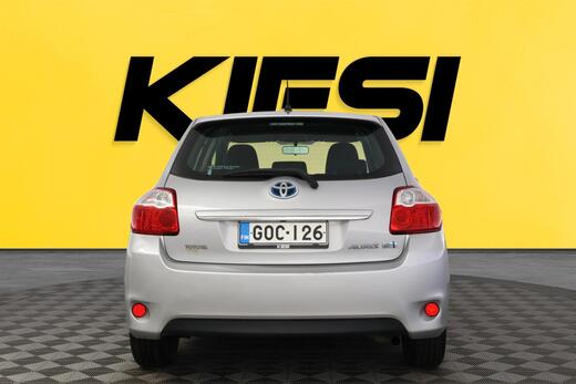 Toyota Auris vaihtoauto