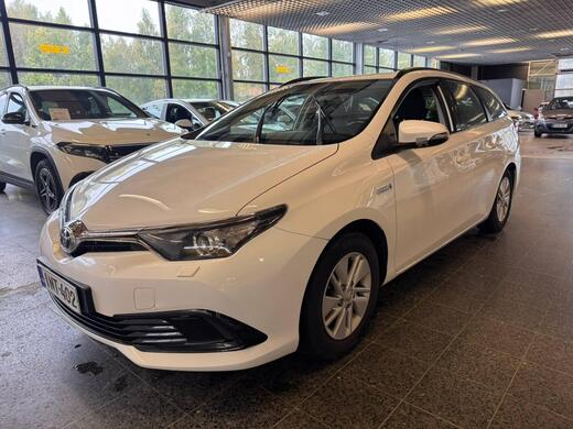 Toyota Auris vaihtoauto