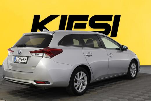Toyota Auris vaihtoauto