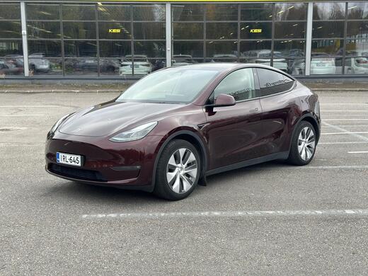 Tesla Model Y vaihtoauto