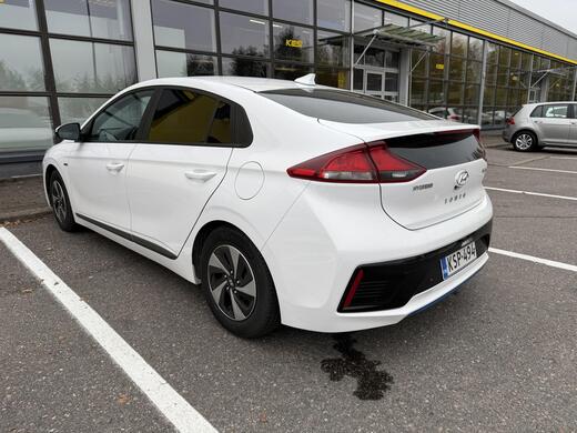 Hyundai IONIQ hybrid vaihtoauto