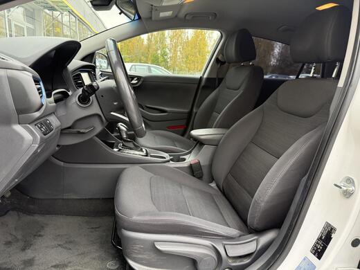 Hyundai IONIQ hybrid vaihtoauto