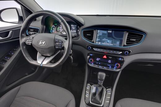 Hyundai IONIQ hybrid vaihtoauto