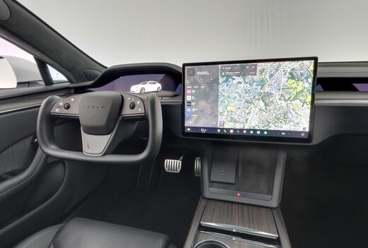 Tesla Model S vaihtoauto