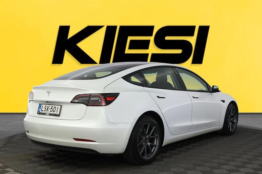 Tesla Model 3 vaihtoauto