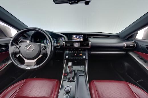 Lexus IS vaihtoauto