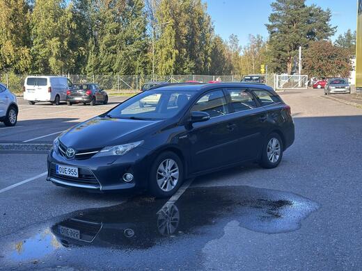 Toyota Auris vaihtoauto