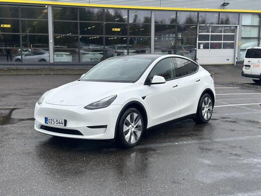 Tesla Model Y vaihtoauto