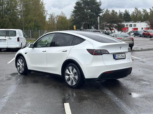Tesla Model Y vaihtoauto