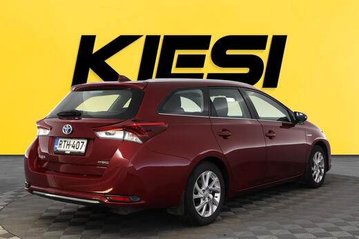 Toyota Auris vaihtoauto