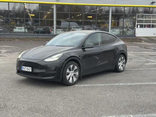 Tesla Model Y vaihtoauto