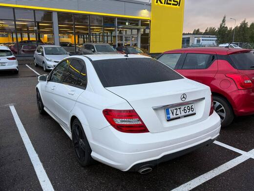 Mercedes-Benz C vaihtoauto