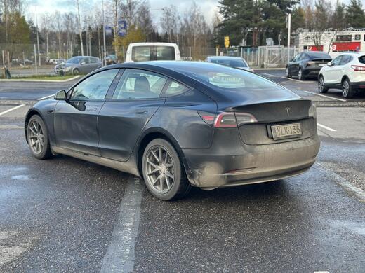 Tesla Model 3 vaihtoauto