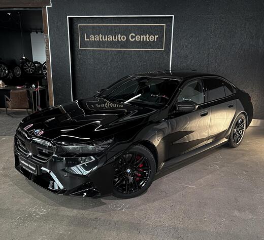 BMW M5 vaihtoauto