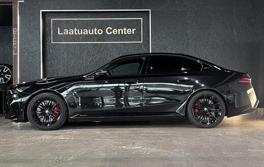 BMW M5 vaihtoauto