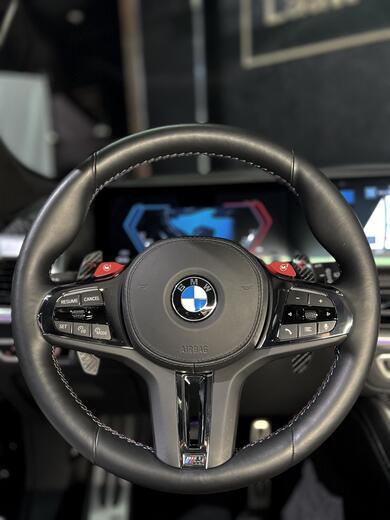 BMW XM vaihtoauto