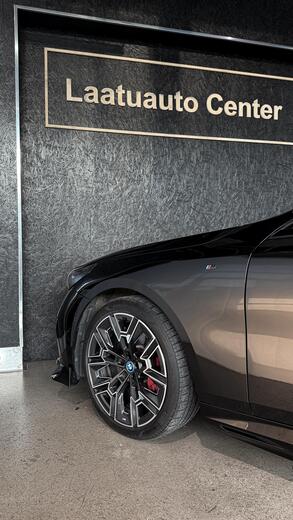 BMW i5 M60 vaihtoauto