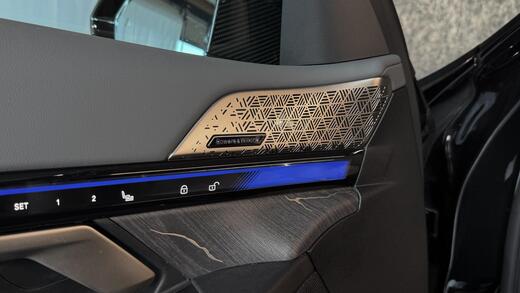 BMW i5 M60 vaihtoauto