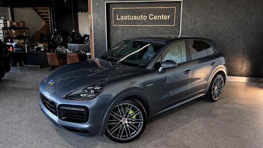 Porsche Cayenne vaihtoauto
