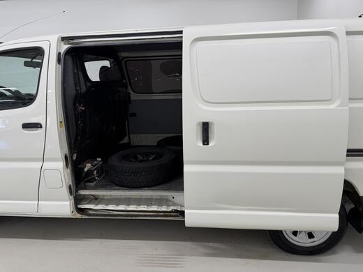 Toyota Hiace vaihtoauto