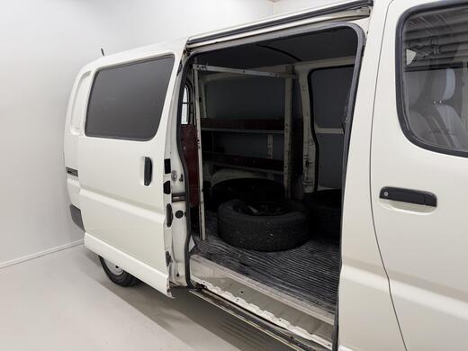 Toyota Hiace vaihtoauto