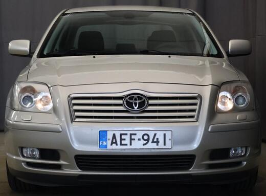 Toyota Avensis vaihtoauto