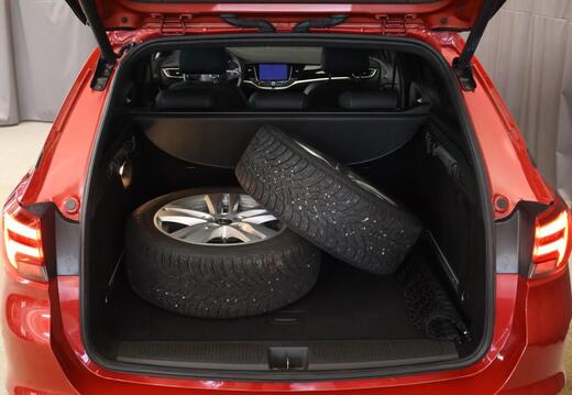Opel Astra vaihtoauto