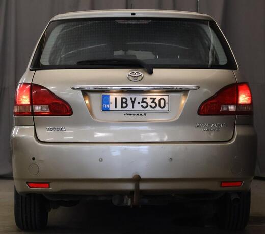 Toyota Avensis vaihtoauto