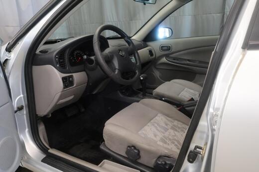 Nissan Almera vaihtoauto