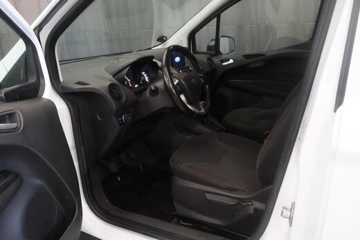 Ford Transit Courier vaihtoauto